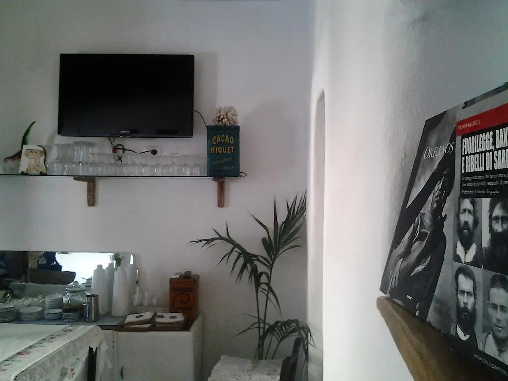 Il Portico Guesthouse Muravera Frühstückspension