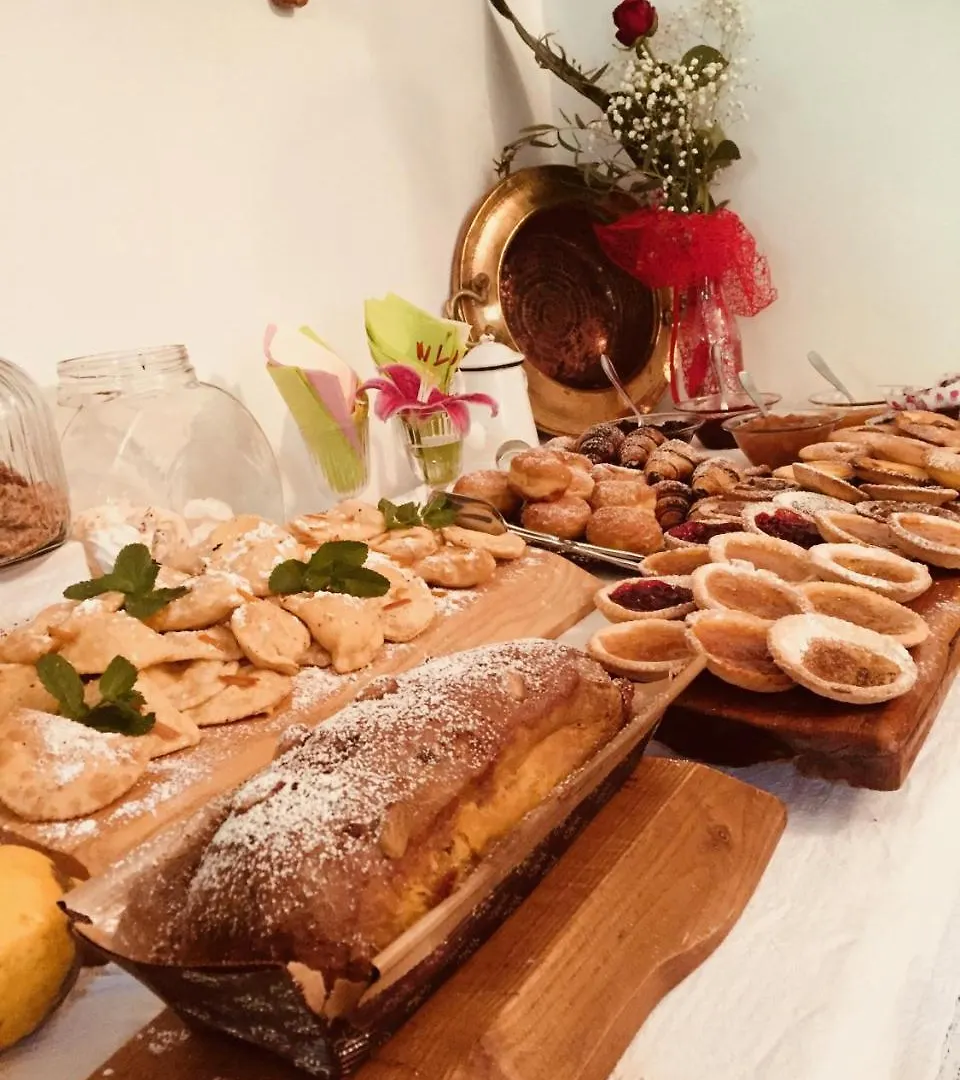 Il Portico Guesthouse Muravera Bed & Breakfast